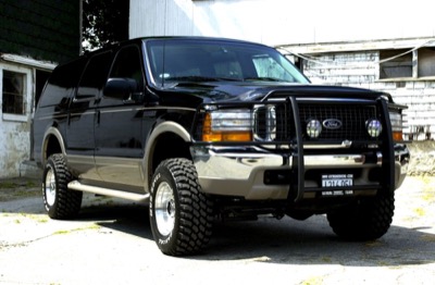 Ford Excursion — photo 3