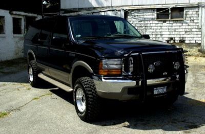 Ford Excursion — photo 7