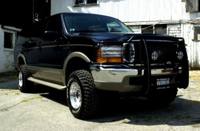 Ford Excursion — photo 8