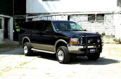 Ford Excursion — photo 9