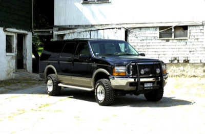 Ford Excursion — photo 10