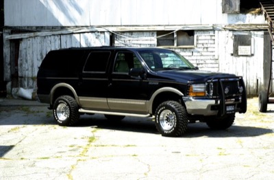 Ford Excursion — photo 12