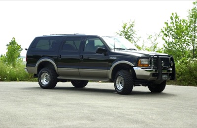 Ford Excursion — photo 19