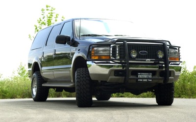 Ford Excursion — photo 20