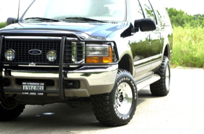 Ford Excursion — photo 21