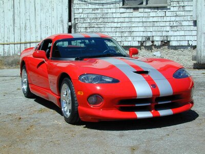 Dodge Viper — photo 50